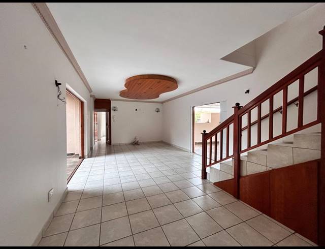 5 BEDROOM HOUSE FOR SALE IN BIRDWOOD ESTATE